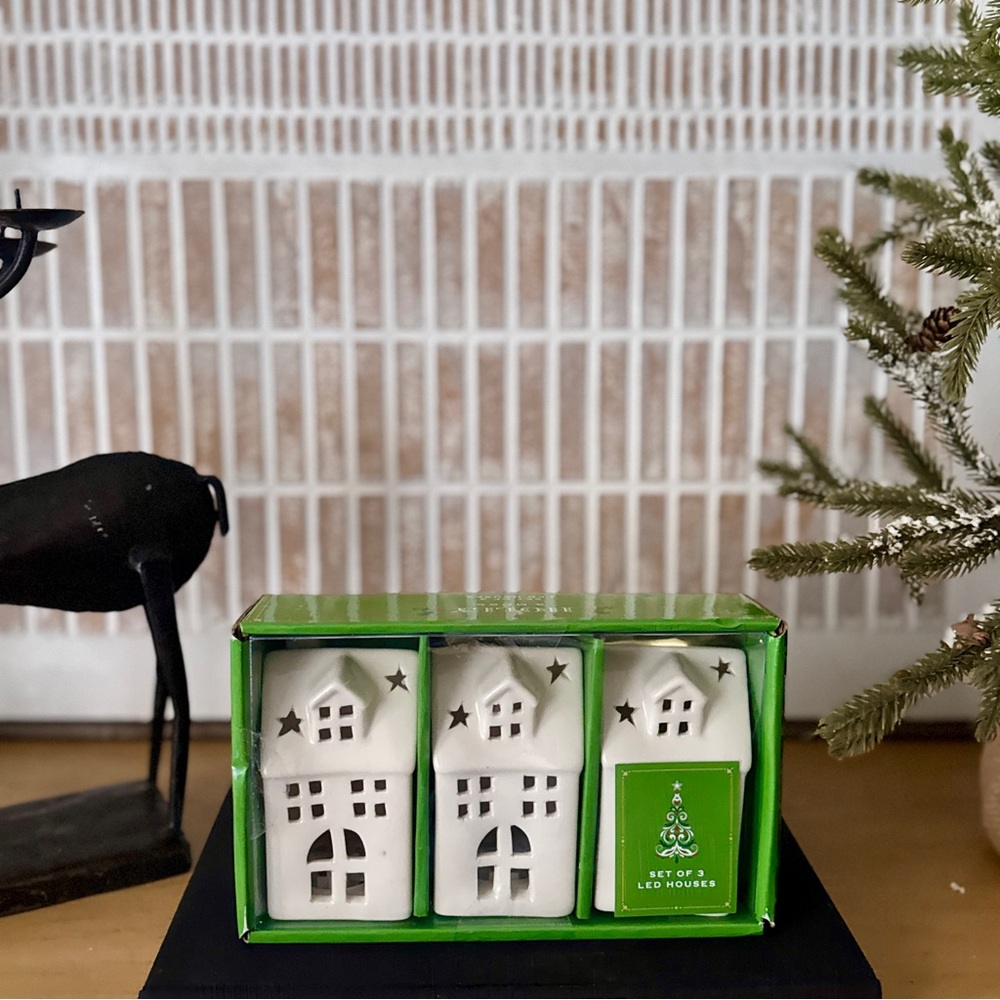 NIB Set of 3 White LED Houses/ White Village